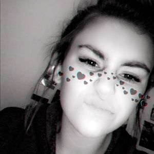 Meet your Posher, Rhiannon